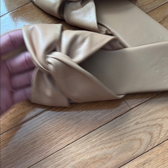 Lulu's Tan Sandals Minimalist Design - Picture 3 of 8